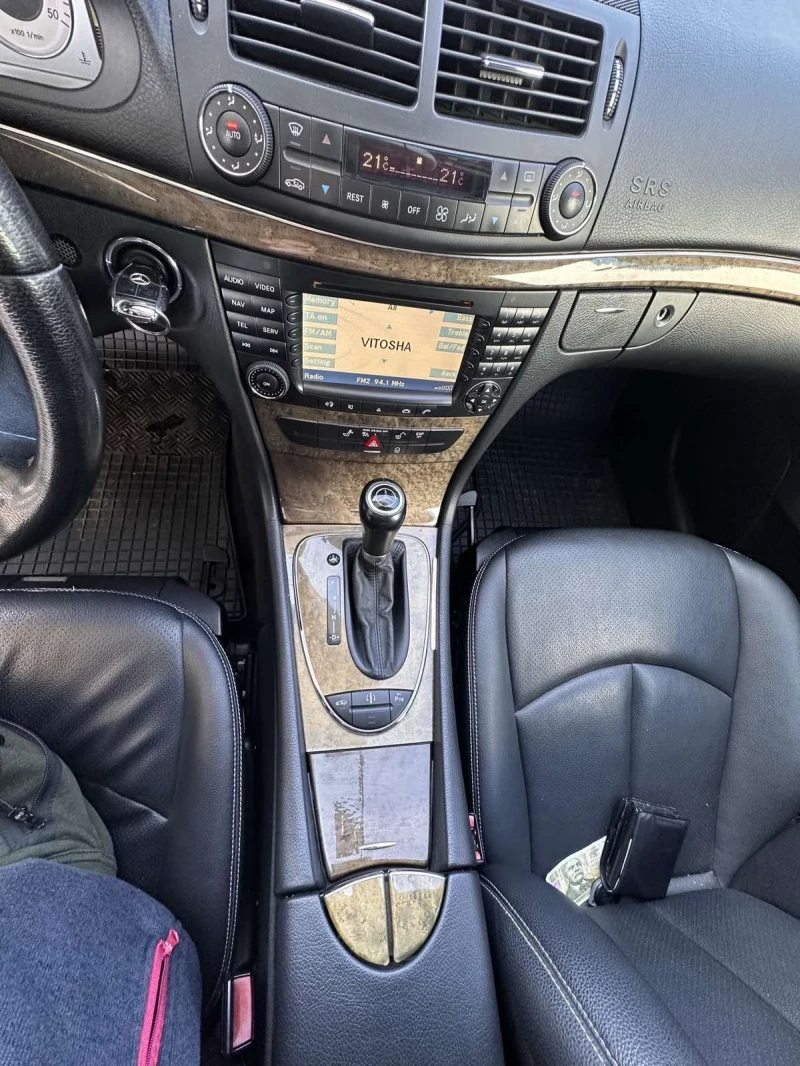 Mercedes-Benz E 320 Е320, снимка 2 - Автомобили и джипове - 53125090