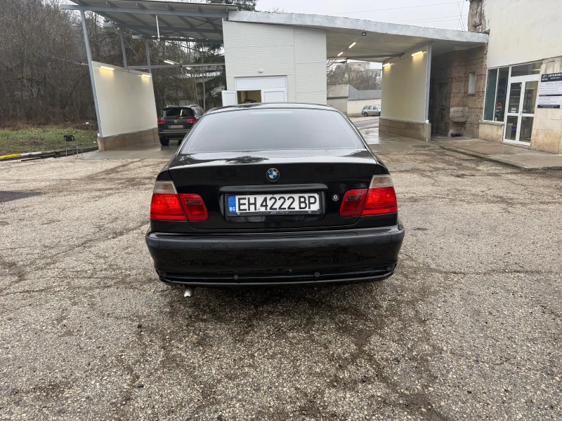 BMW 320, снимка 6 - Автомобили и джипове - 53469396
