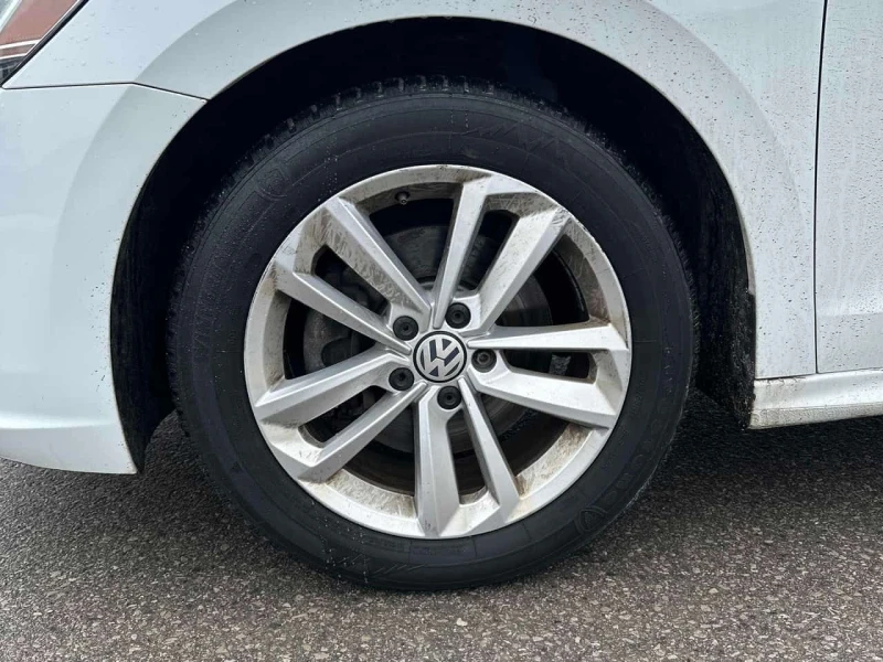 VW Passat * Highline * 2 КЛЮЧА* PANO* KEYLESS* ПОДГРЕВ* , снимка 7 - Автомобили и джипове - 53595343