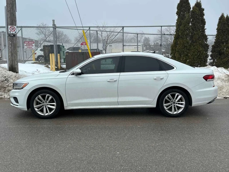 VW Passat * Highline * 2 КЛЮЧА* PANO* KEYLESS* ПОДГРЕВ* , снимка 2 - Автомобили и джипове - 53595343