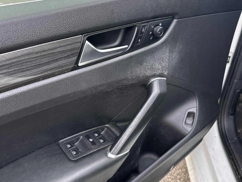 VW Passat * Highline * 2 КЛЮЧА* PANO* KEYLESS* ПОДГРЕВ* , снимка 10 - Автомобили и джипове - 53595343