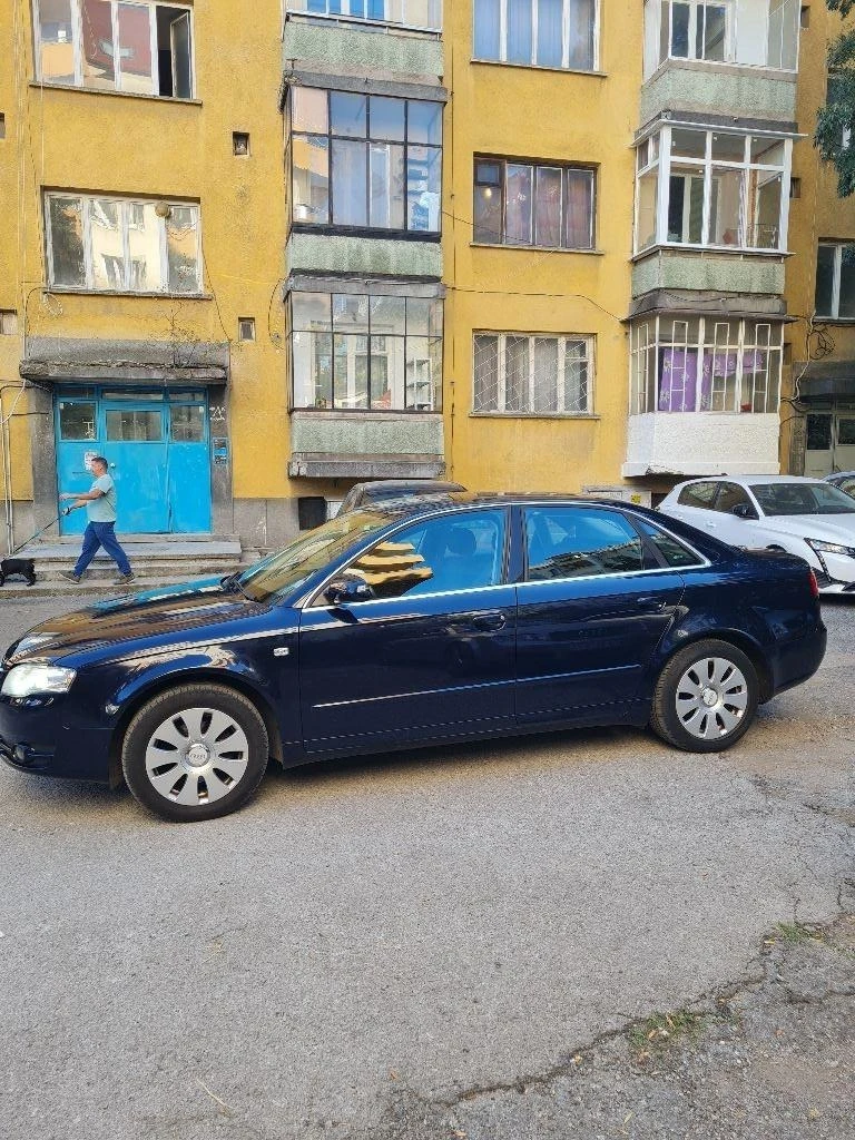 Audi A4 газов инжекцион , снимка 3 - Автомобили и джипове - 45955506