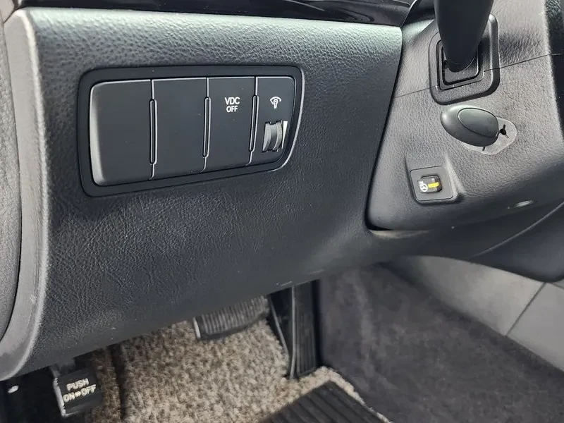 Hyundai Genesis 3.3, снимка 14 - Автомобили и джипове - 54618090