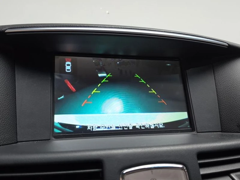 Infiniti Q70 3.7 Automatic, снимка 13 - Автомобили и джипове - 55597784