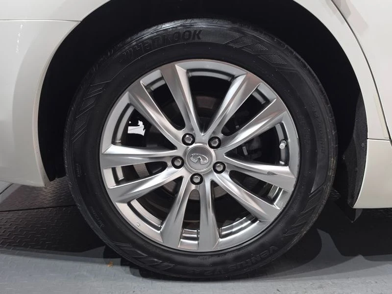 Infiniti Q70 3.7 Automatic, снимка 4 - Автомобили и джипове - 55597784