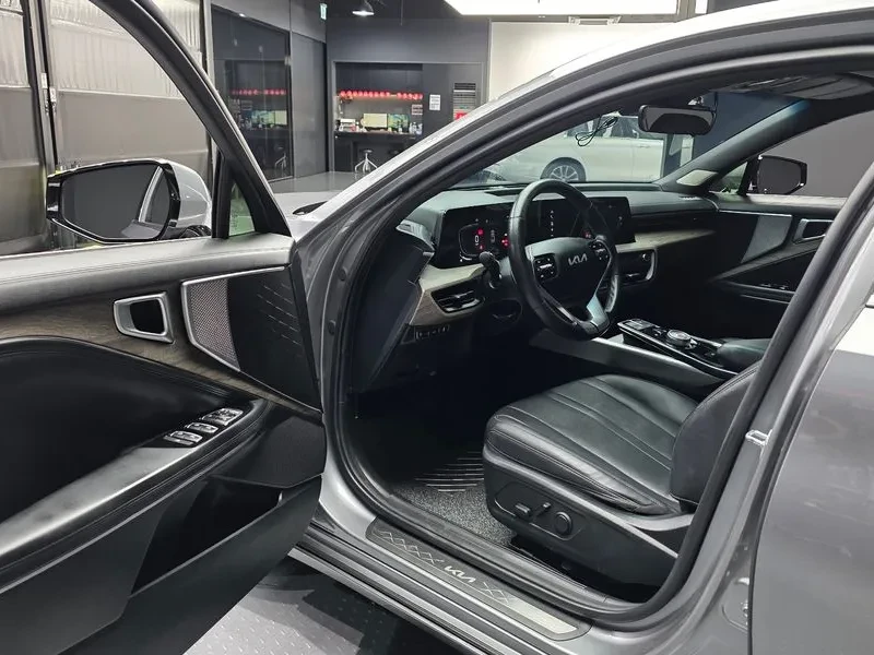 Kia K8 3.5 Lpg 2Wd Standard, снимка 10 - Автомобили и джипове - 55886832
