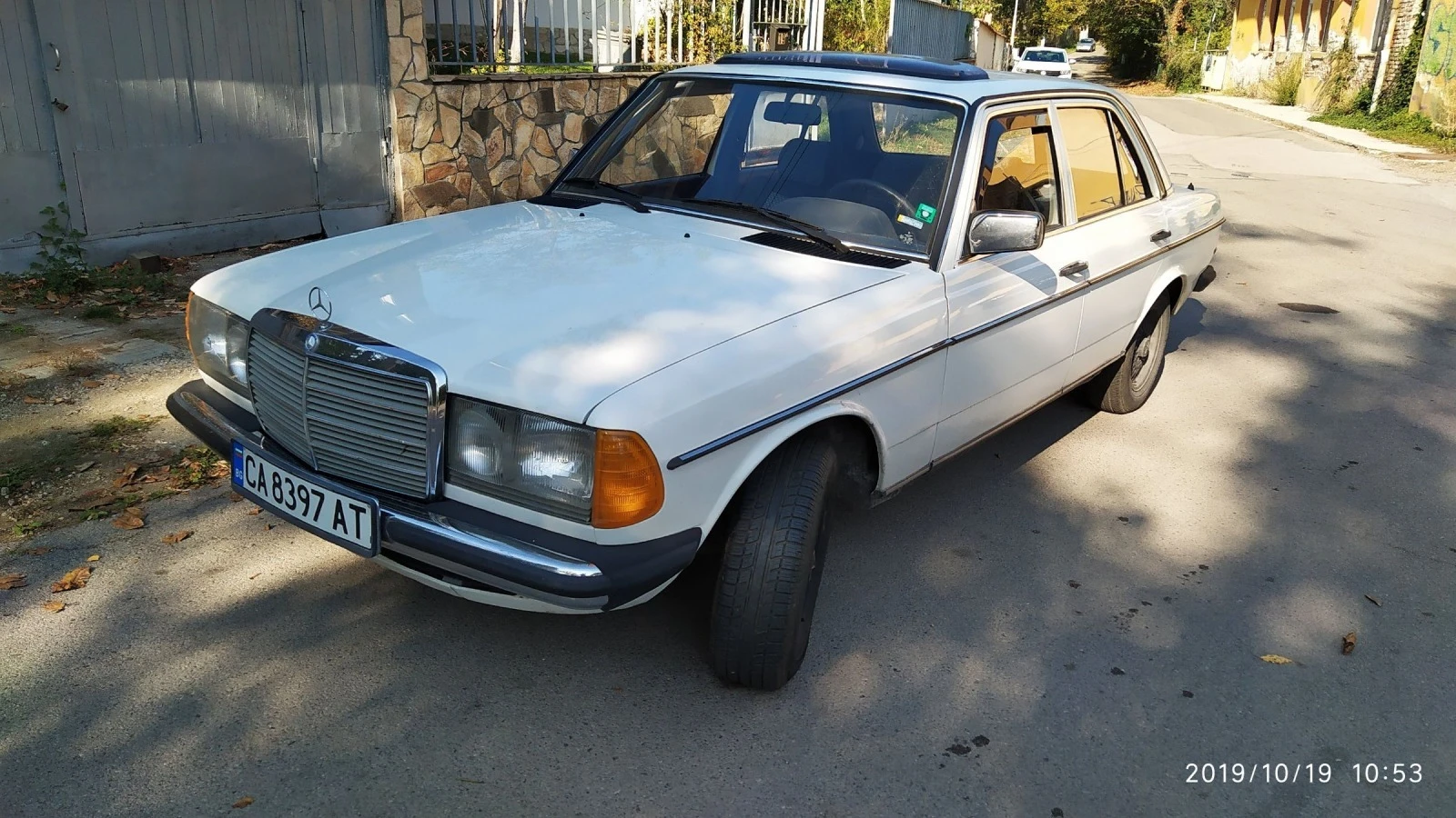 Mercedes-Benz 123 230Е, снимка 1