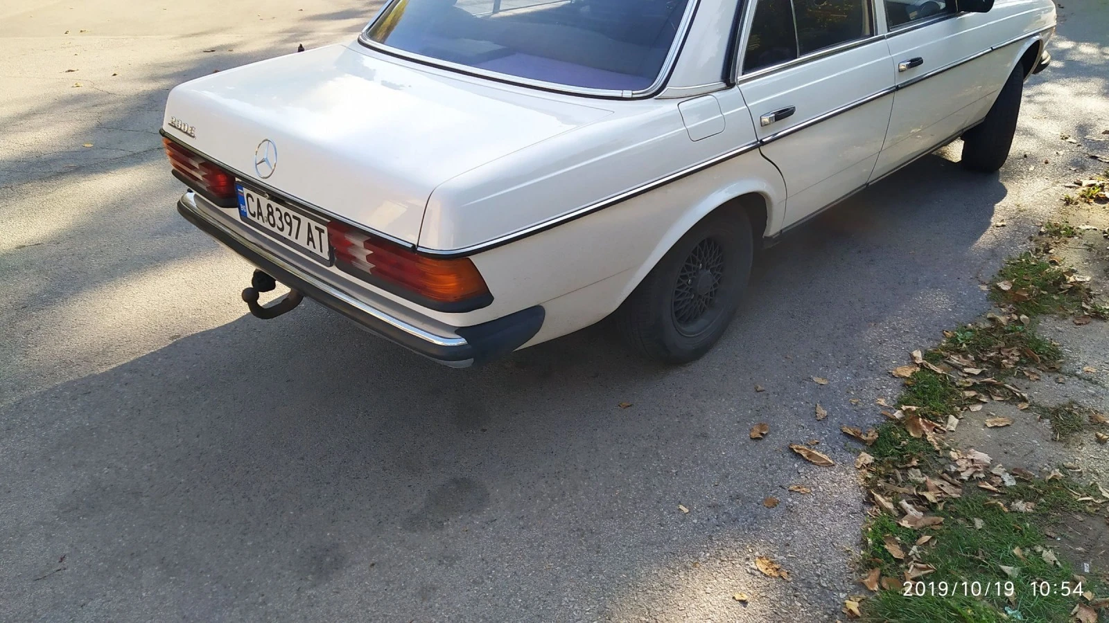 Mercedes-Benz 123 230Е - изображение 3