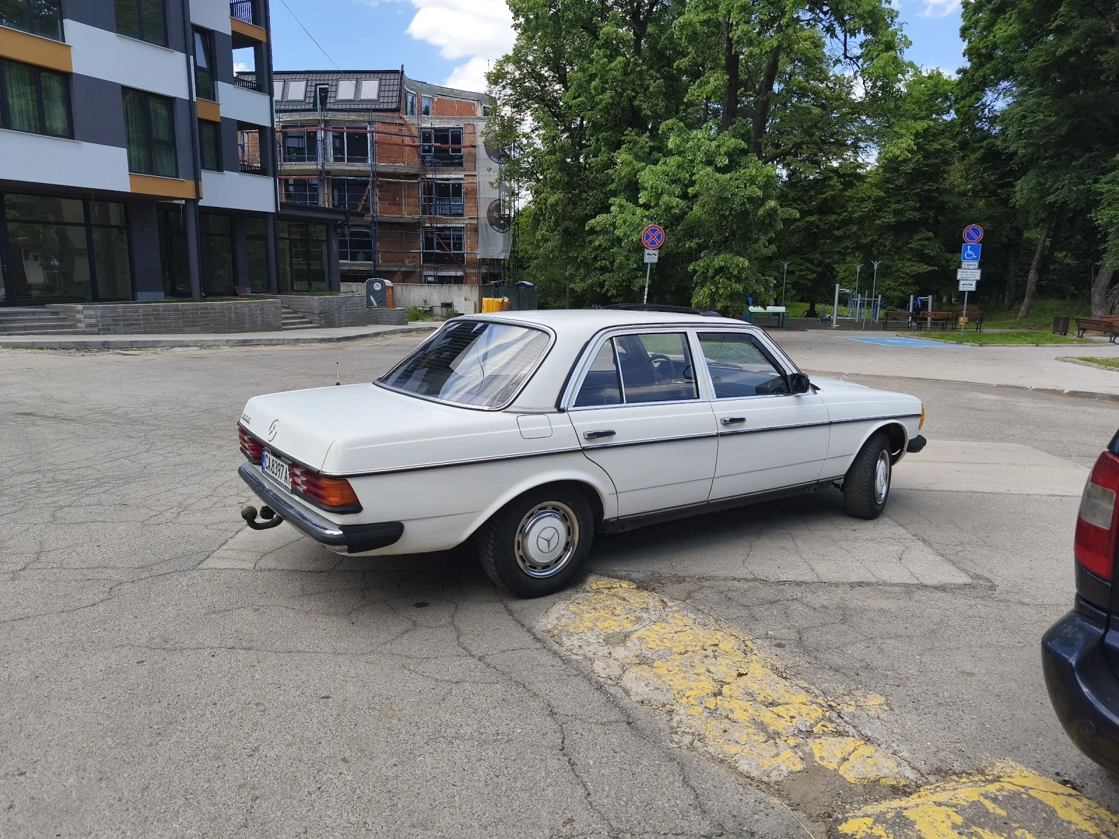 Mercedes-Benz 123 230 | Mobile.bg   11