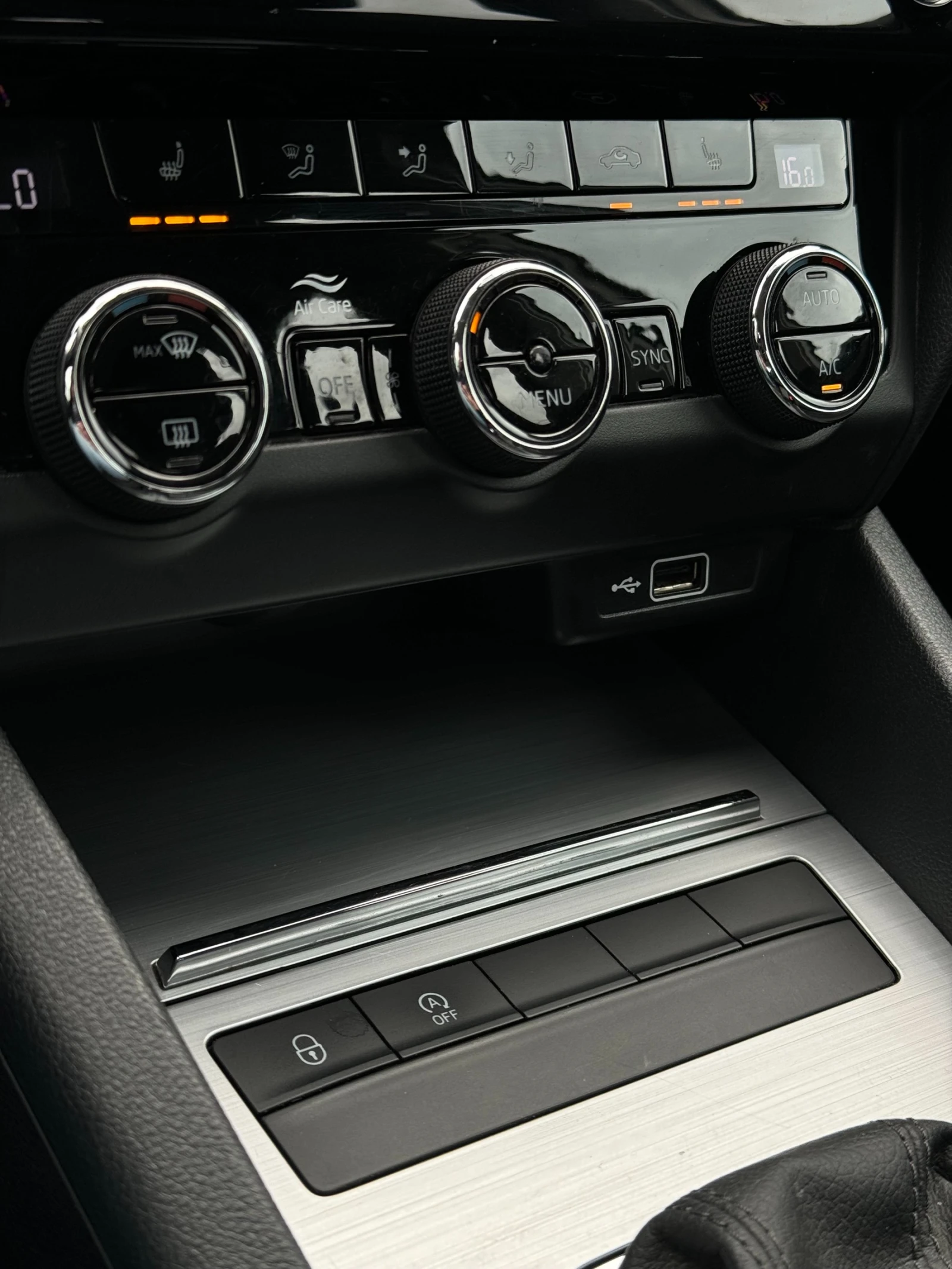 Skoda Octavia 2.0 TDI /  /  | Mobile.bg   12