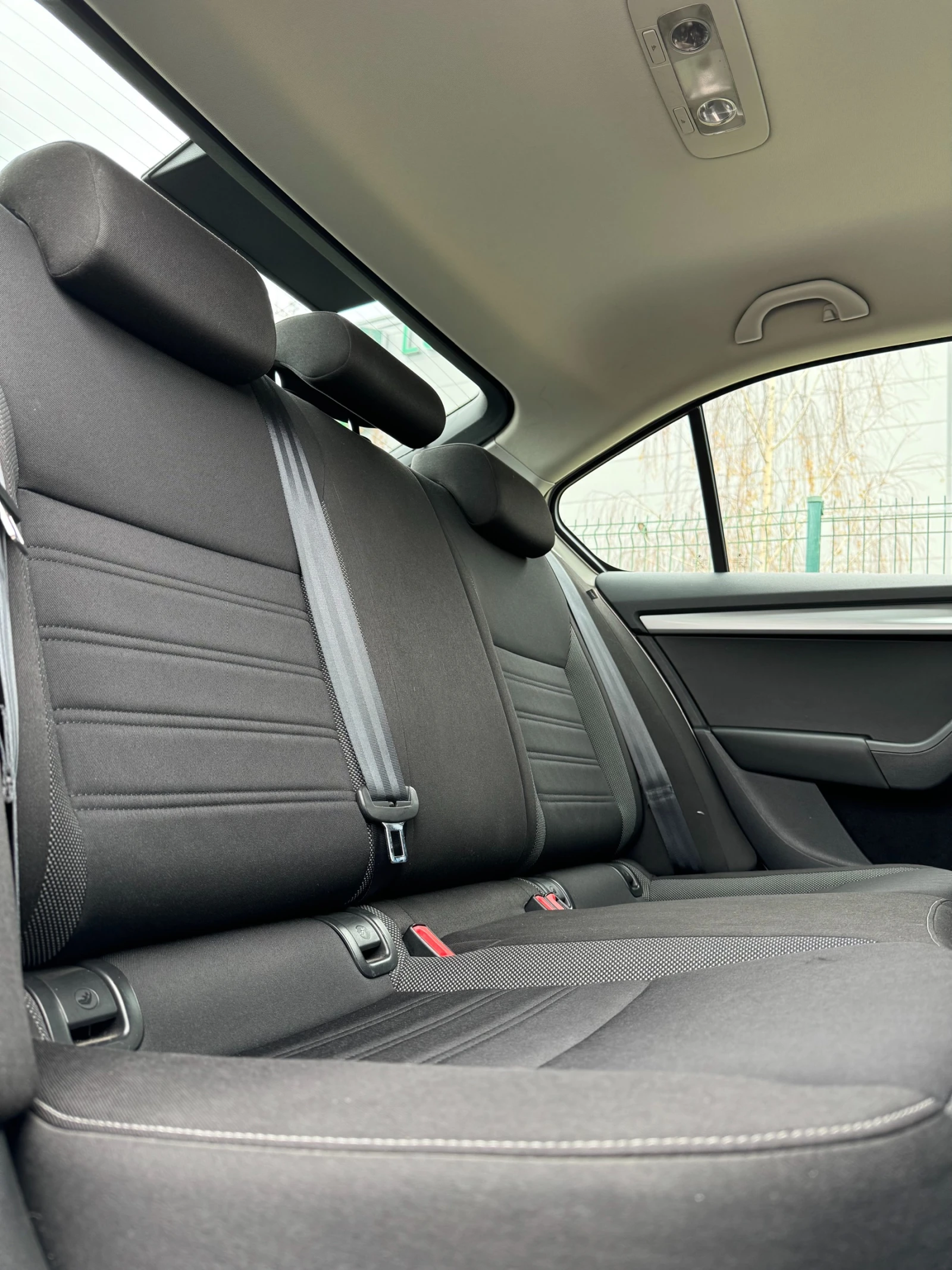 Skoda Octavia 2.0 TDI /  /  | Mobile.bg   13