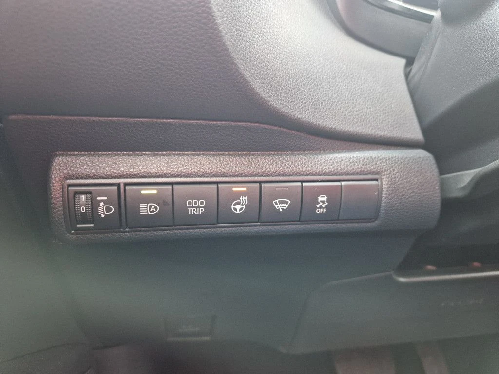 Toyota Corolla 2.0 HYBRID* TEAM D* LED* DISTR* CARPLAY* CAMERA*  | Mobile.bg   13