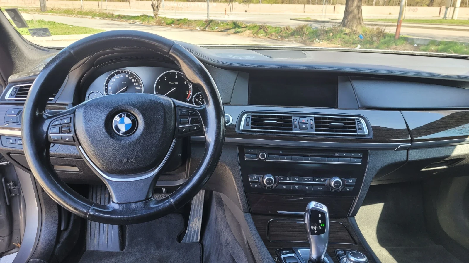 BMW 730  - изображение 6