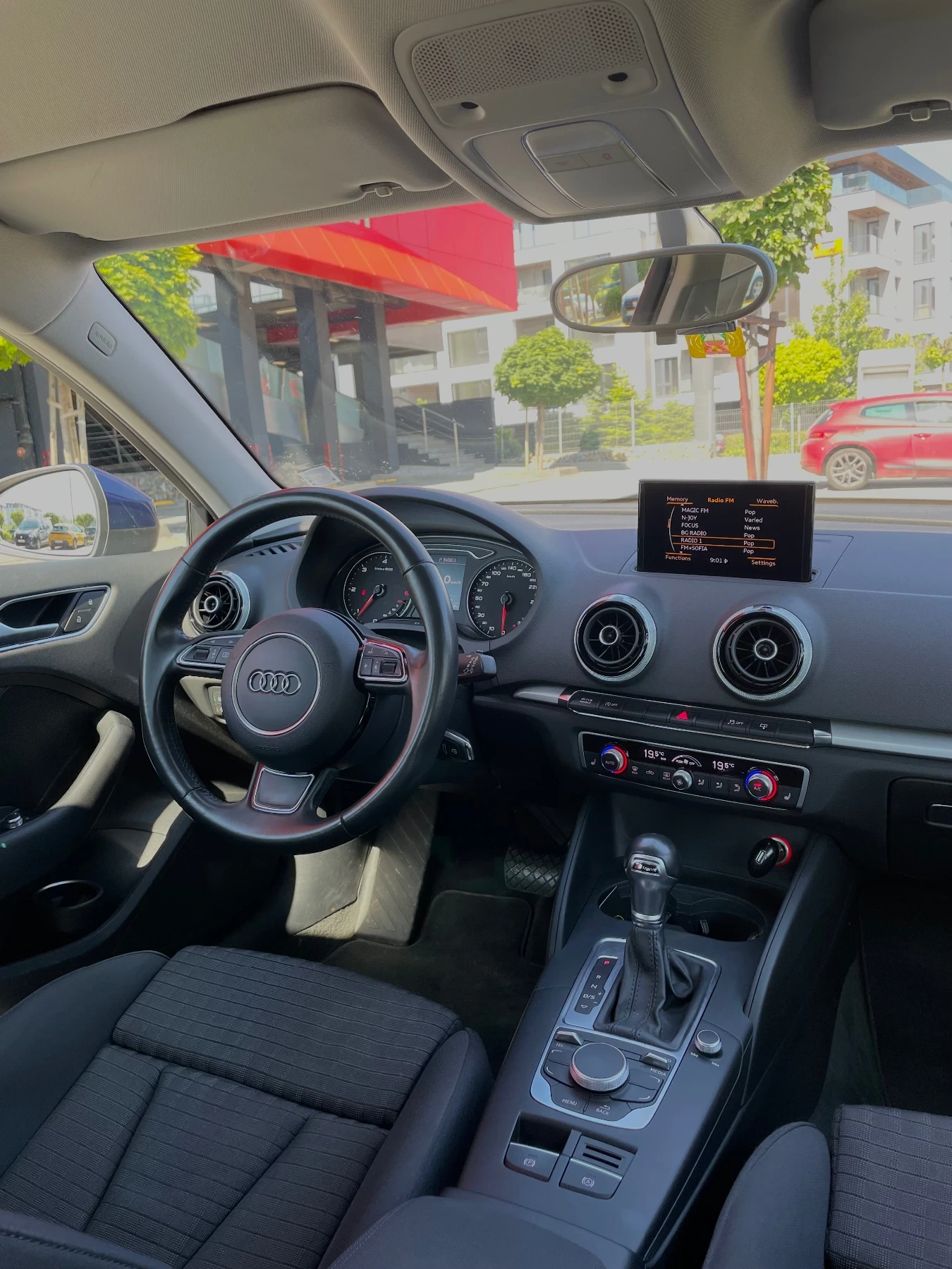 Audi A3 Sportback 1.6 TDI S-tronic - изображение 9