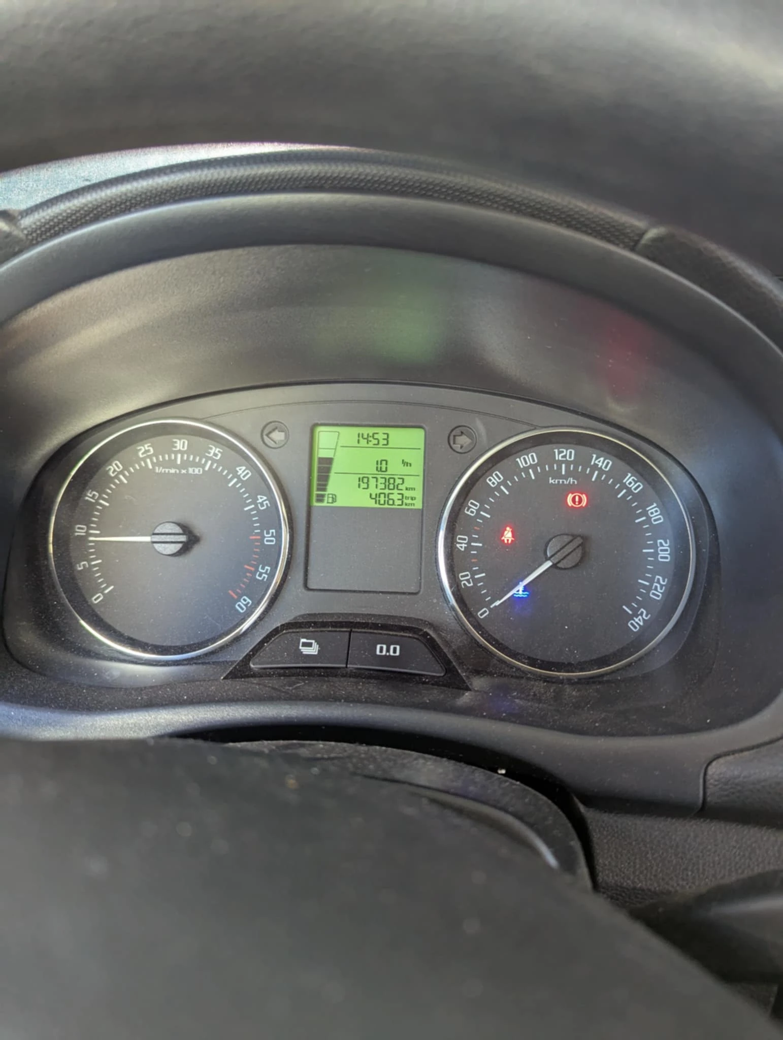 Skoda Fabia 1.6 Дизел  - изображение 4
