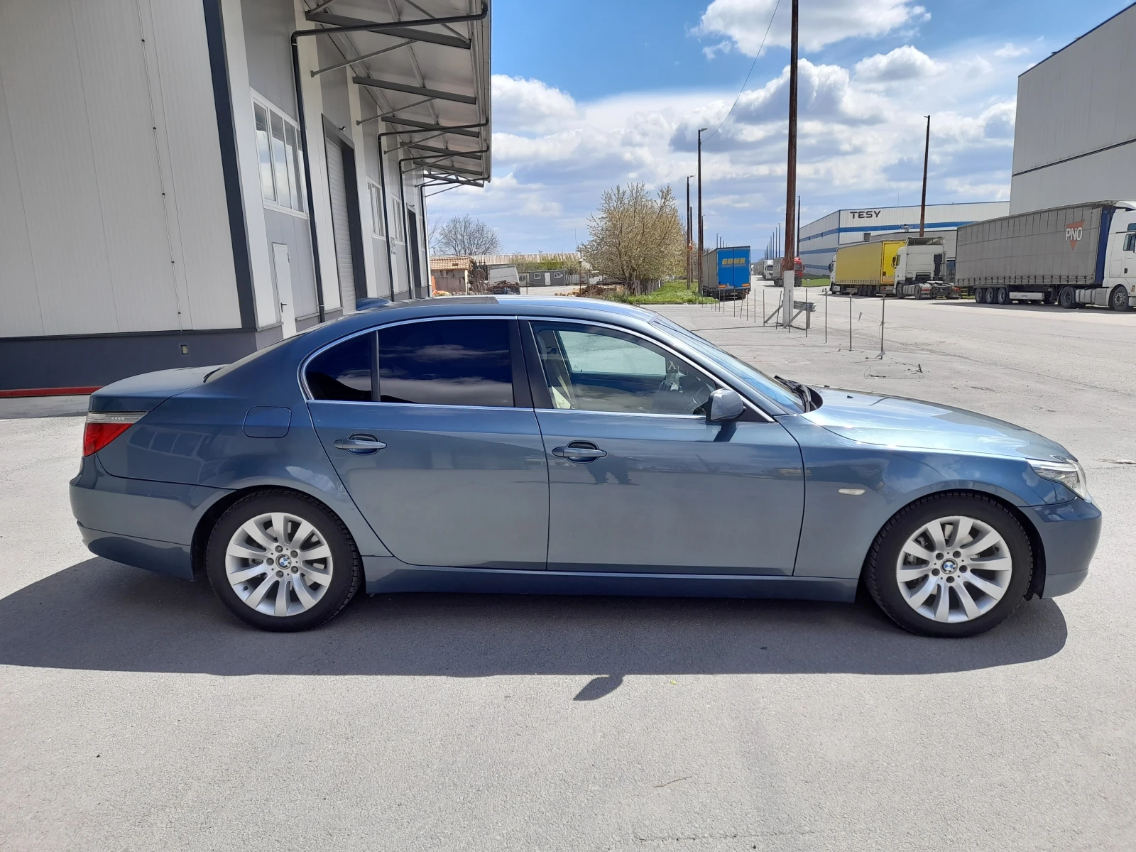 BMW 520 2.0d 177 к.с FACE - изображение 2