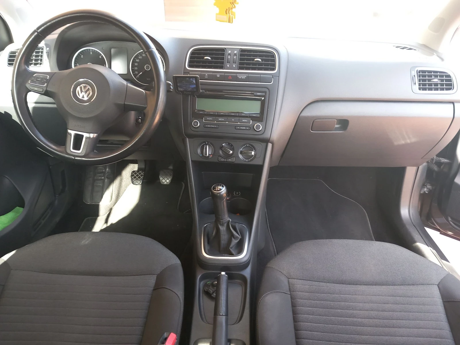 VW Polo 1.6TDI - изображение 6