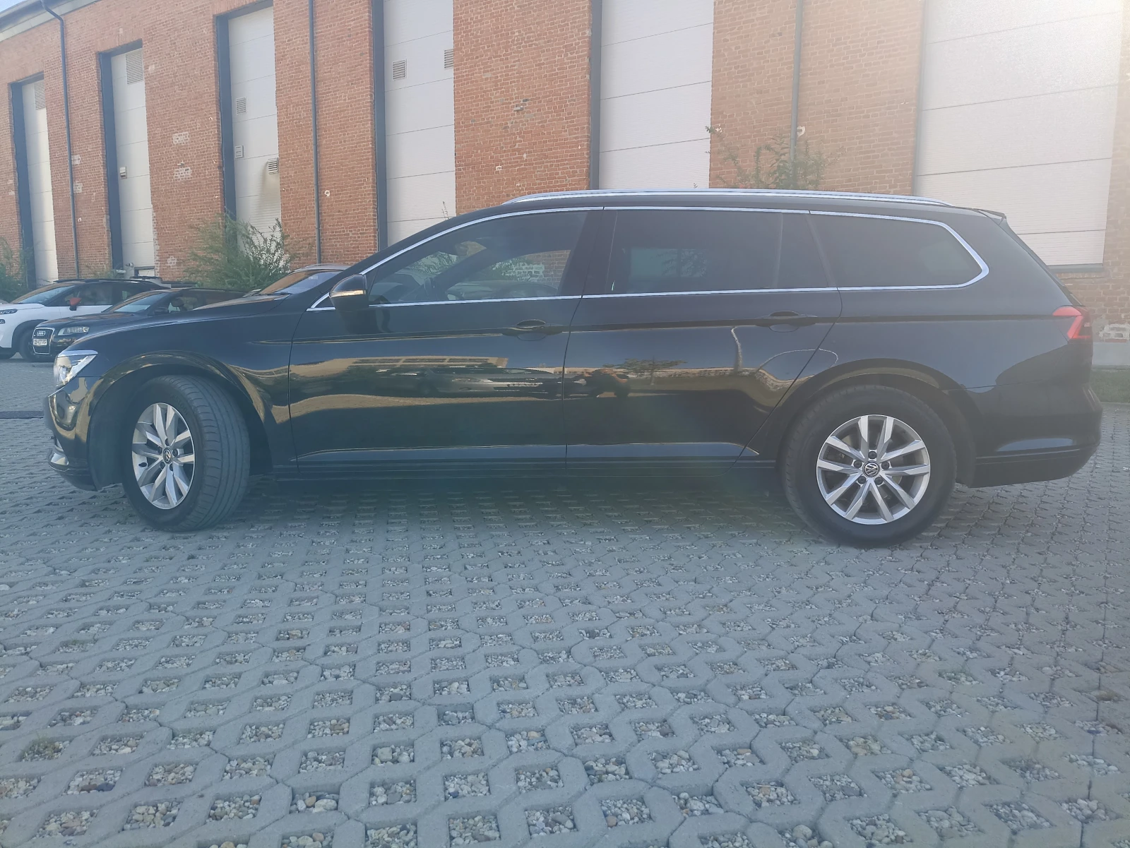 VW Passat R-Line Interior | Business Premium - изображение 4