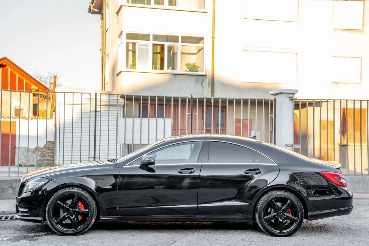 Mercedes-Benz CLS 350 CDI-AMG Line-FULL LED-AMBIENT-NAVI-F1-TOP, снимка 4 - Автомобили и джипове - 53853590