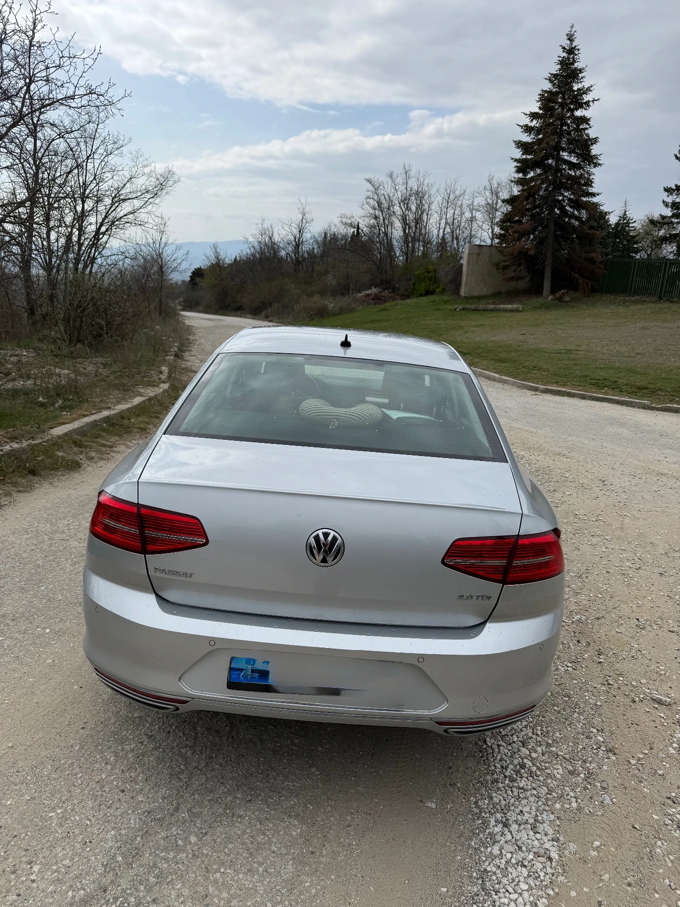VW Passat Rline 2.0 TDI* HIGHLINE* VIRTUAL COCKPIT* DIST, снимка 4 - Автомобили и джипове - 53912111