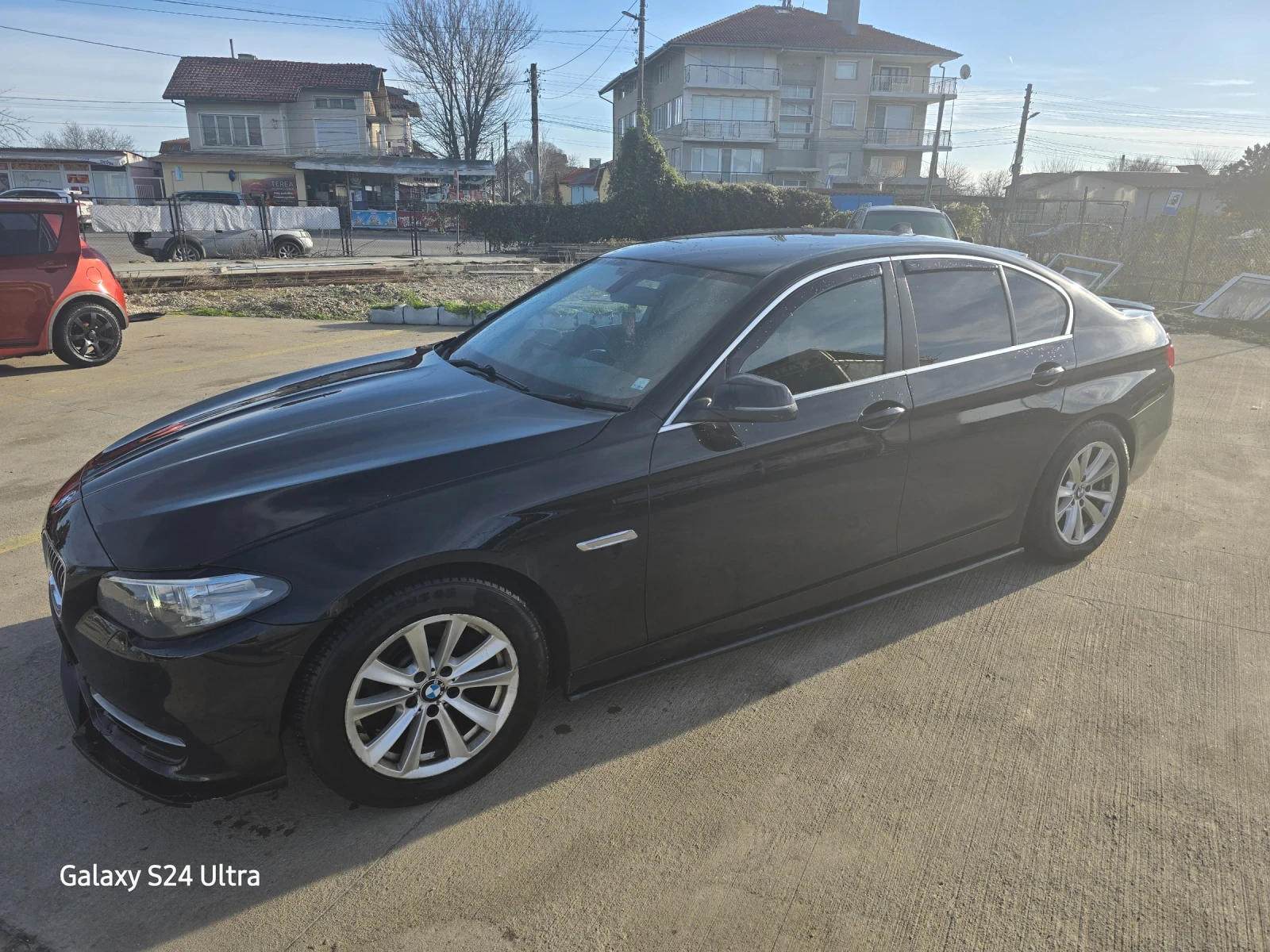 BMW 520 Facelift, снимка 7 - Автомобили и джипове - 53980094