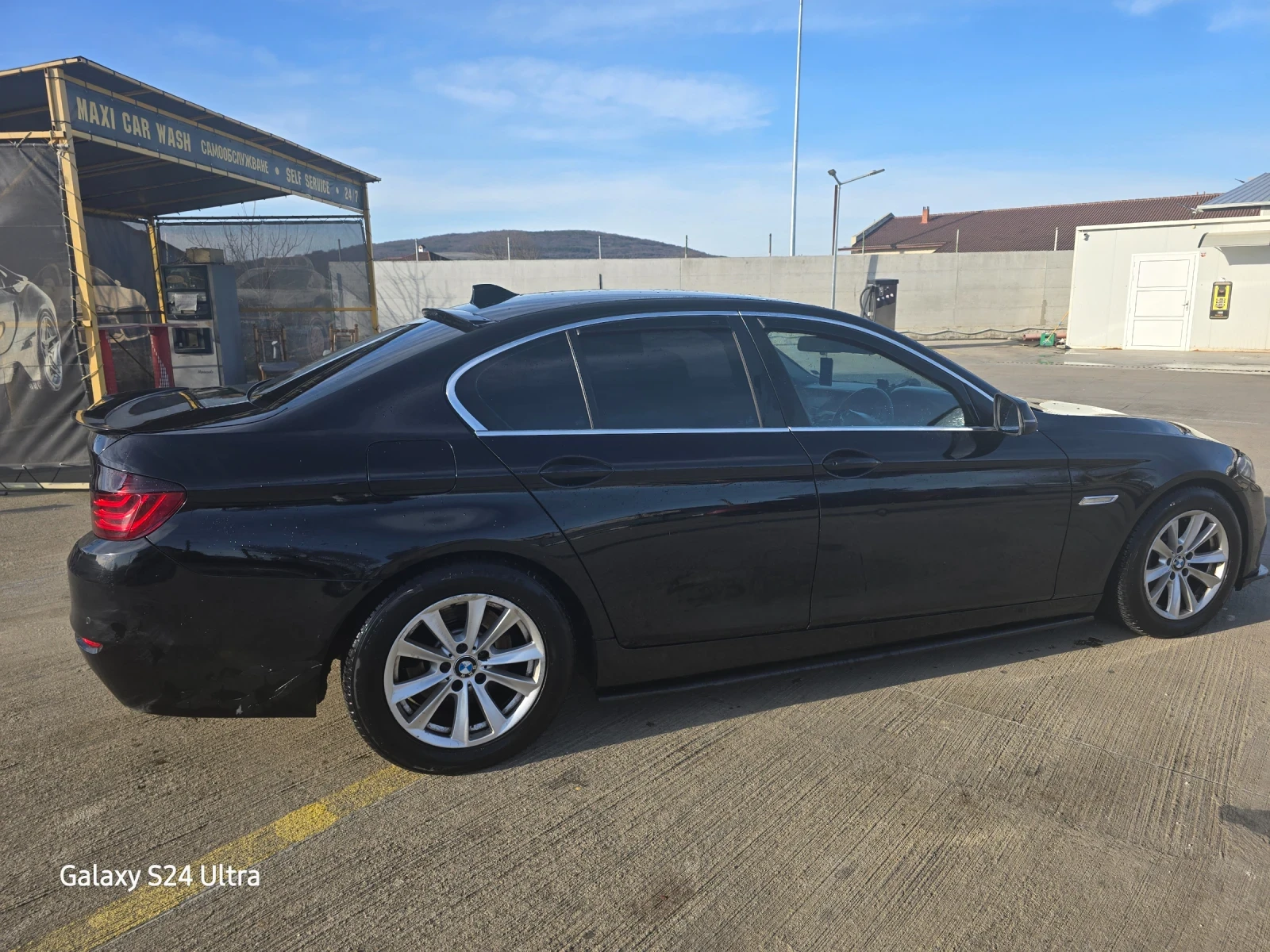 BMW 520 Facelift, снимка 6 - Автомобили и джипове - 53980094