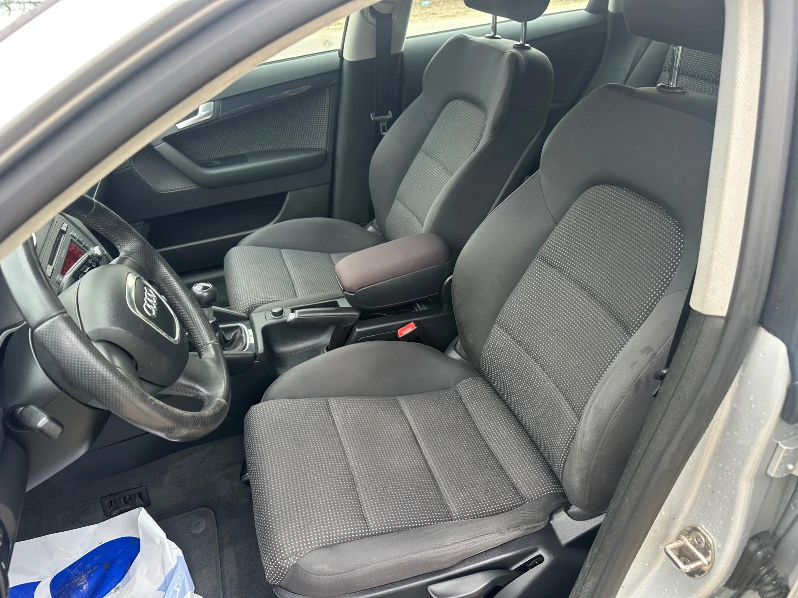 Audi A3 2.0 TDI 140kc 4x4, снимка 8 - Автомобили и джипове - 54020088