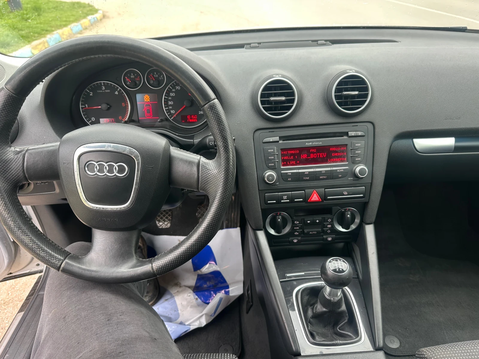 Audi A3 2.0 TDI 140kc 4x4, снимка 9 - Автомобили и джипове - 54020088