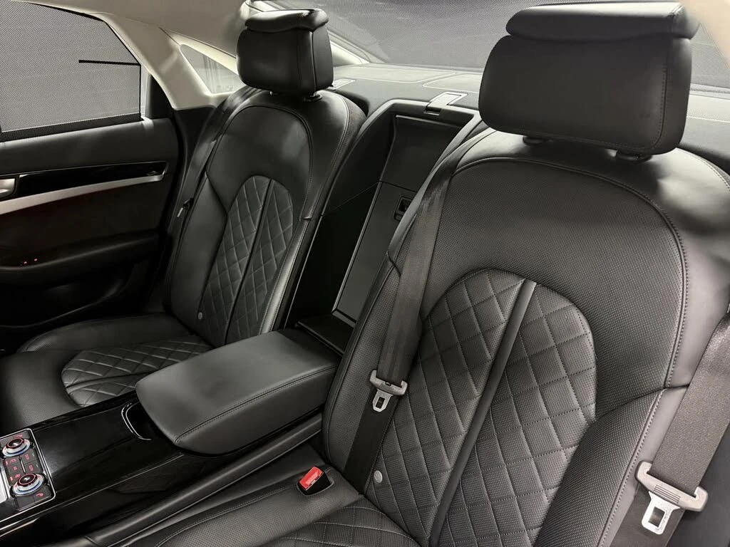 Audi A8 * S-Line* * HeadUp* AвтоКредит* (ЦЕНА ДО БГ), снимка 14 - Автомобили и джипове - 54519496
