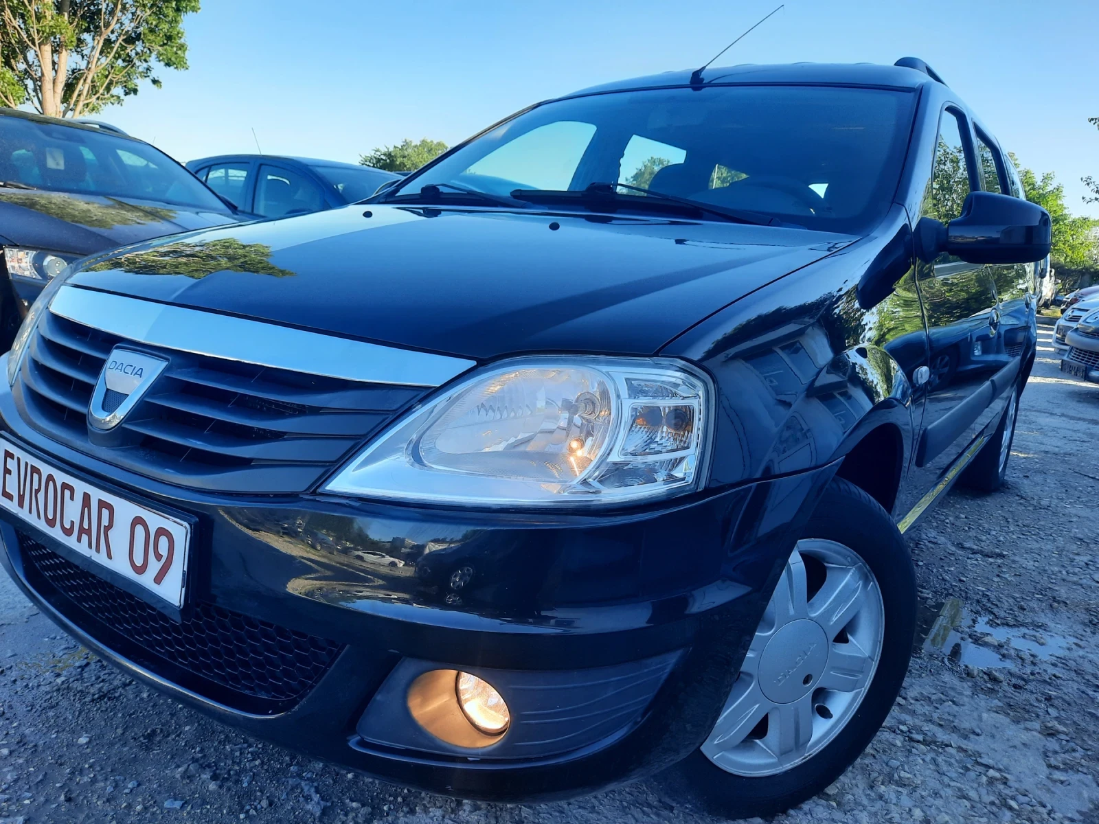 Dacia Logan 2010та 1.6i 6+ 1 A/C