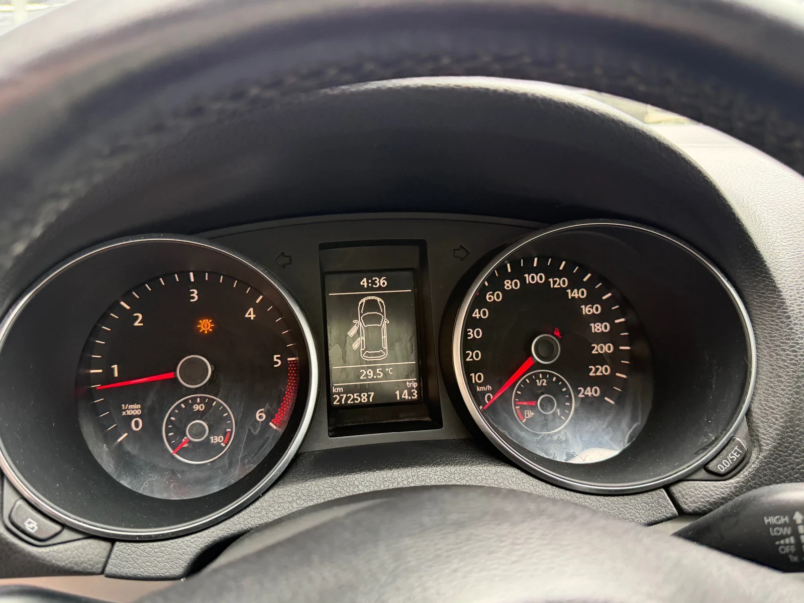 VW Golf 2.0TDI 6speed 140h.p , снимка 7 - Автомобили и джипове - 55206376