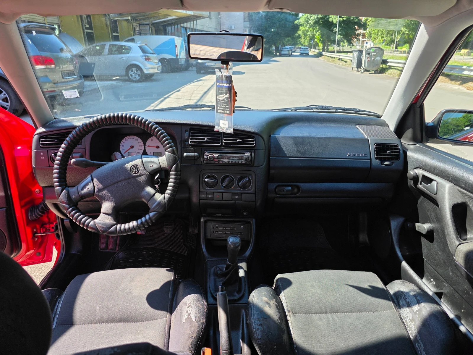 VW Golf 1.9tdi 90k.c., снимка 10 - Автомобили и джипове - 55308573