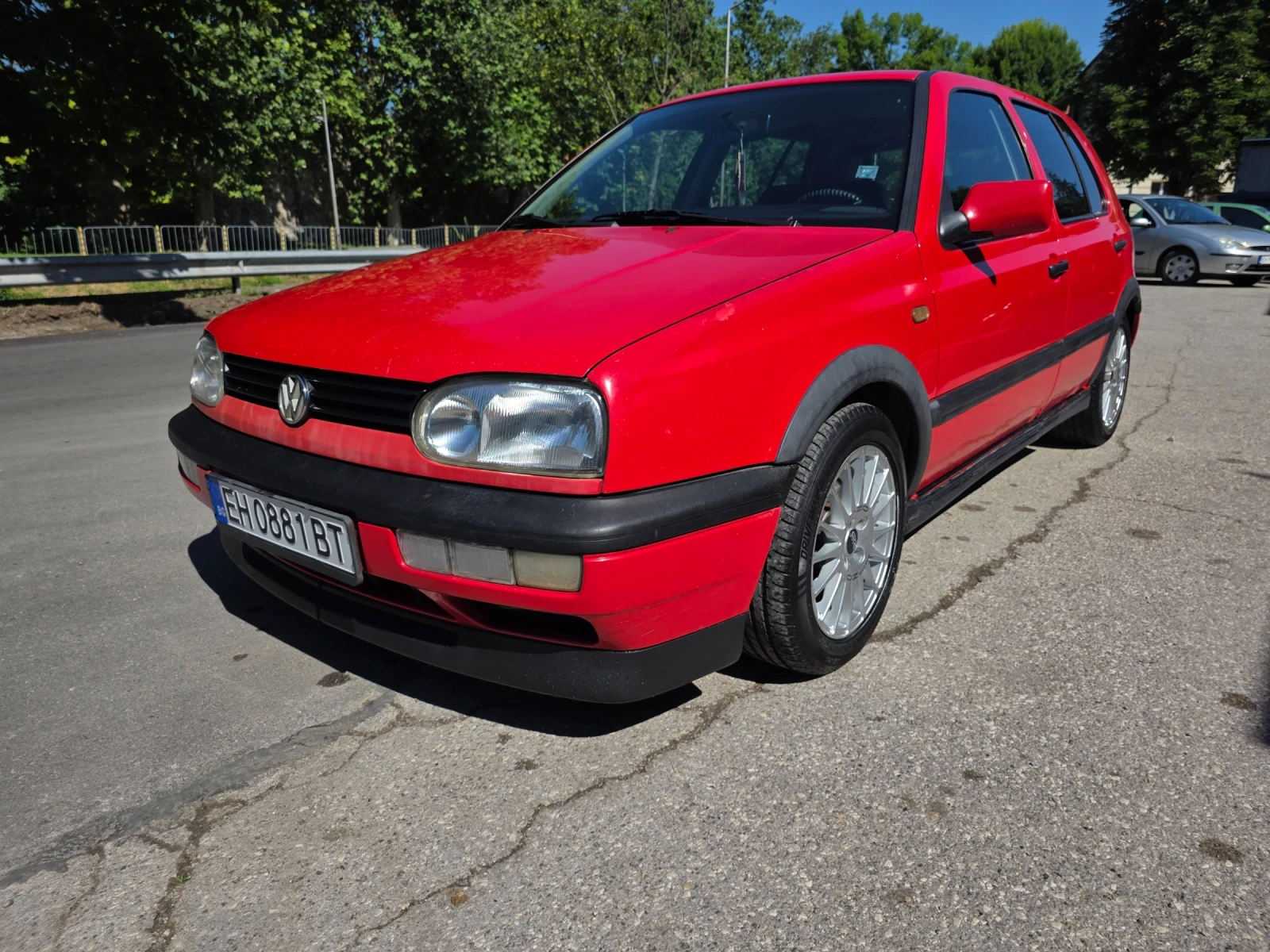 VW Golf 1.9tdi 90k.c., снимка 6 - Автомобили и джипове - 55308573