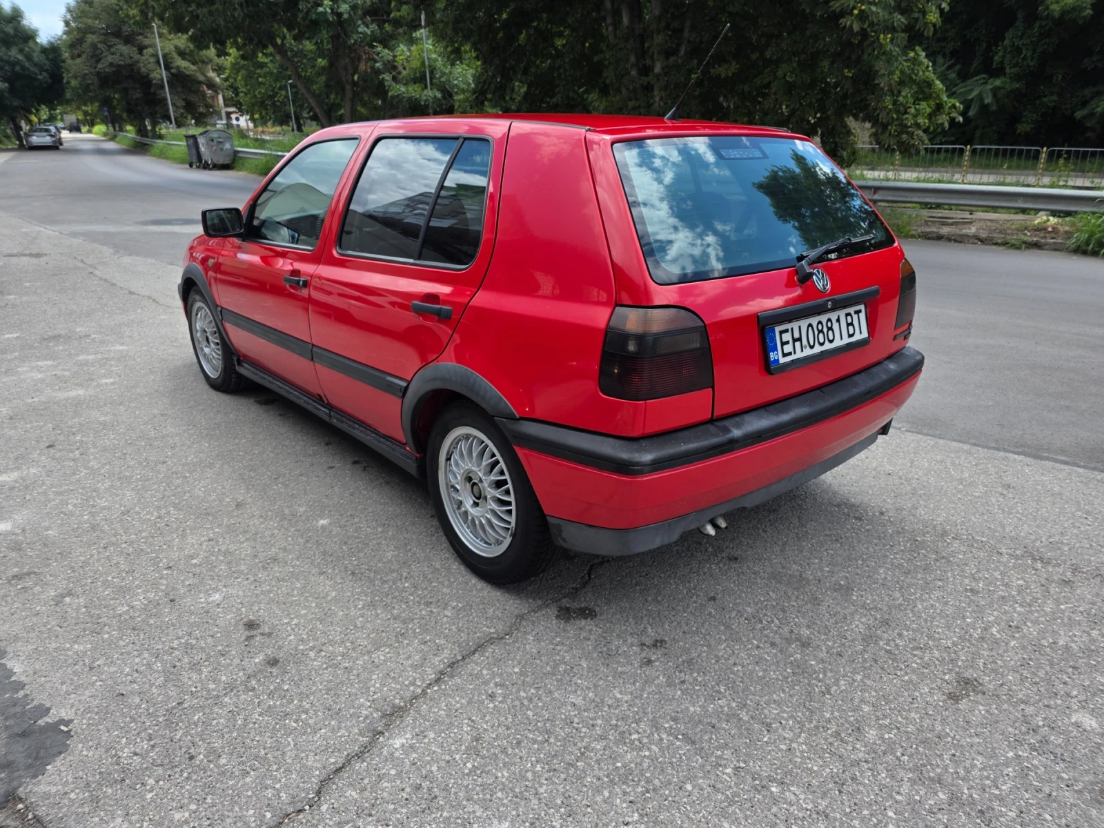 VW Golf 1.9tdi 90k.c., снимка 4 - Автомобили и джипове - 55418441