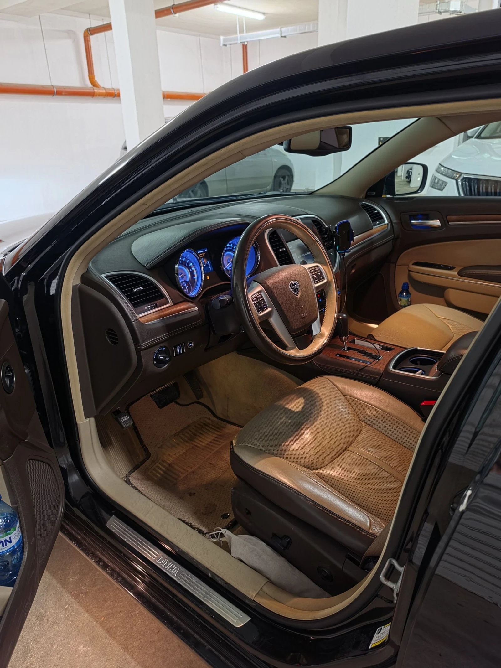 Lancia Thema, снимка 8 - Автомобили и джипове - 55386679