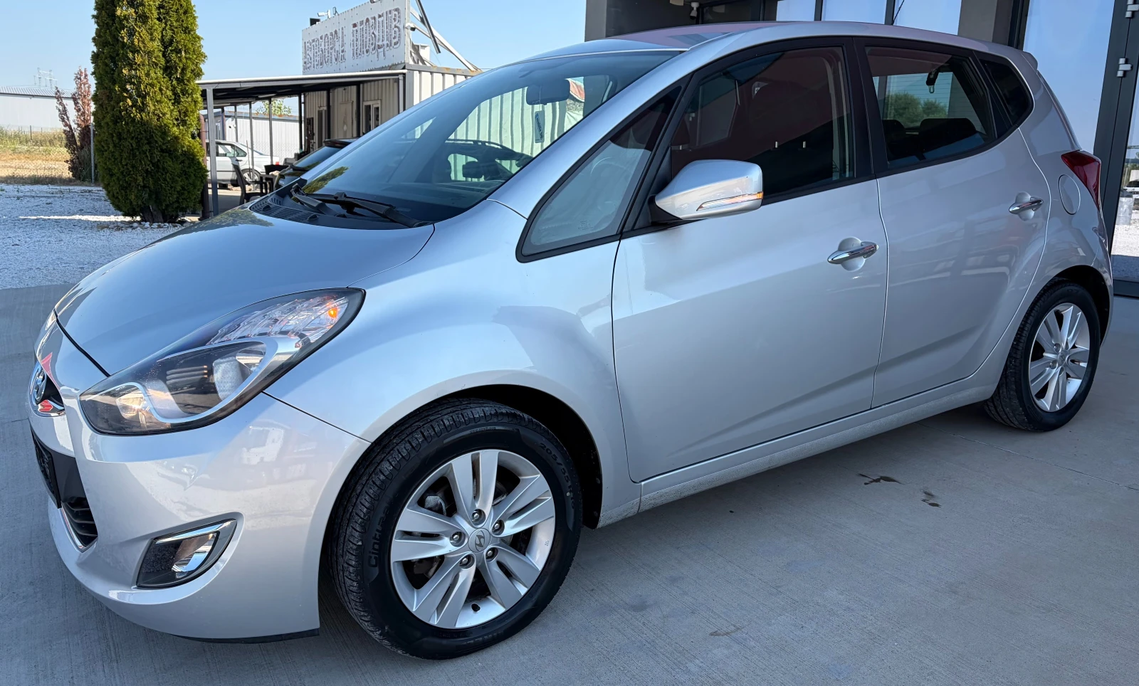 Hyundai Ix20 1.4i, снимка 2 - Автомобили и джипове - 55610387