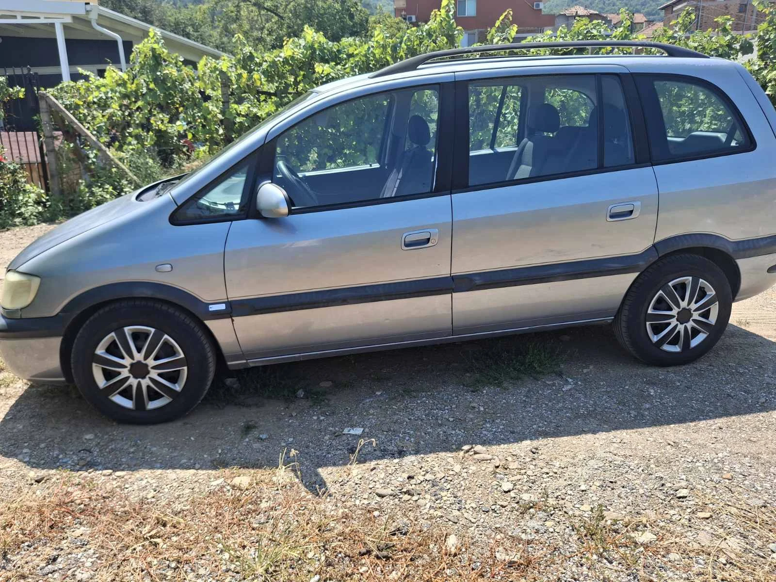 Opel Zafira 2.2, снимка 3 - Автомобили и джипове - 55627838