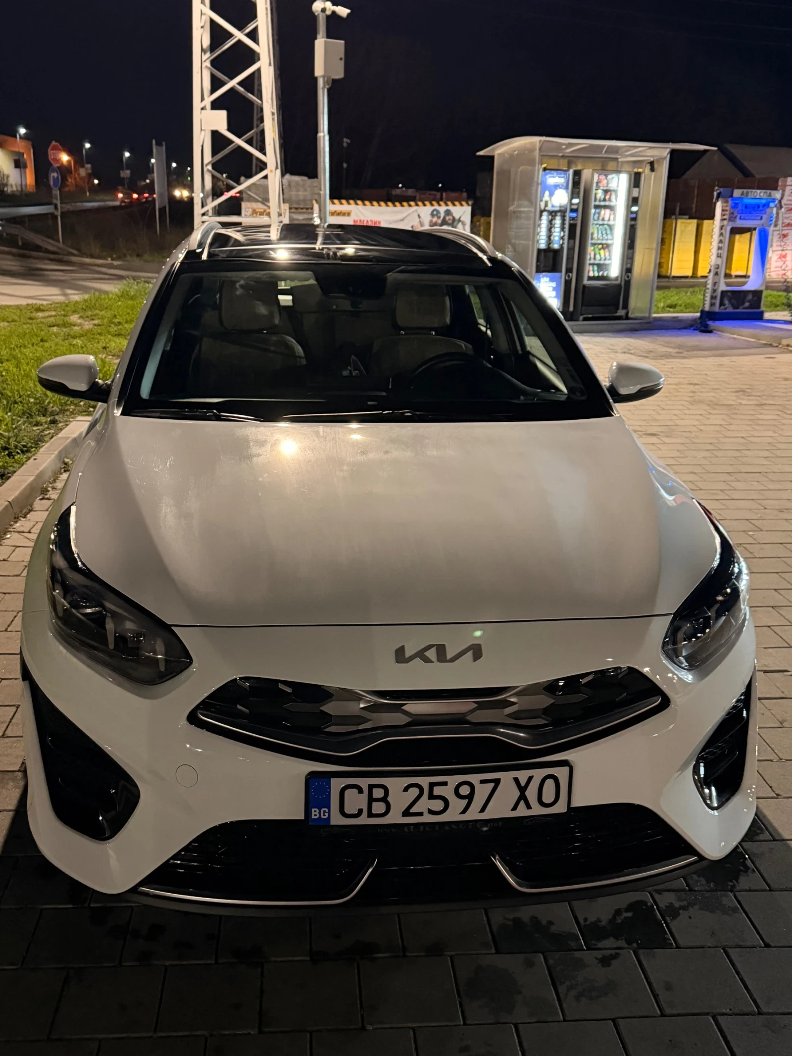 Kia Ceed GDI Plug-in Hybrid 141 к.с., снимка 9 - Автомобили и джипове - 55636597