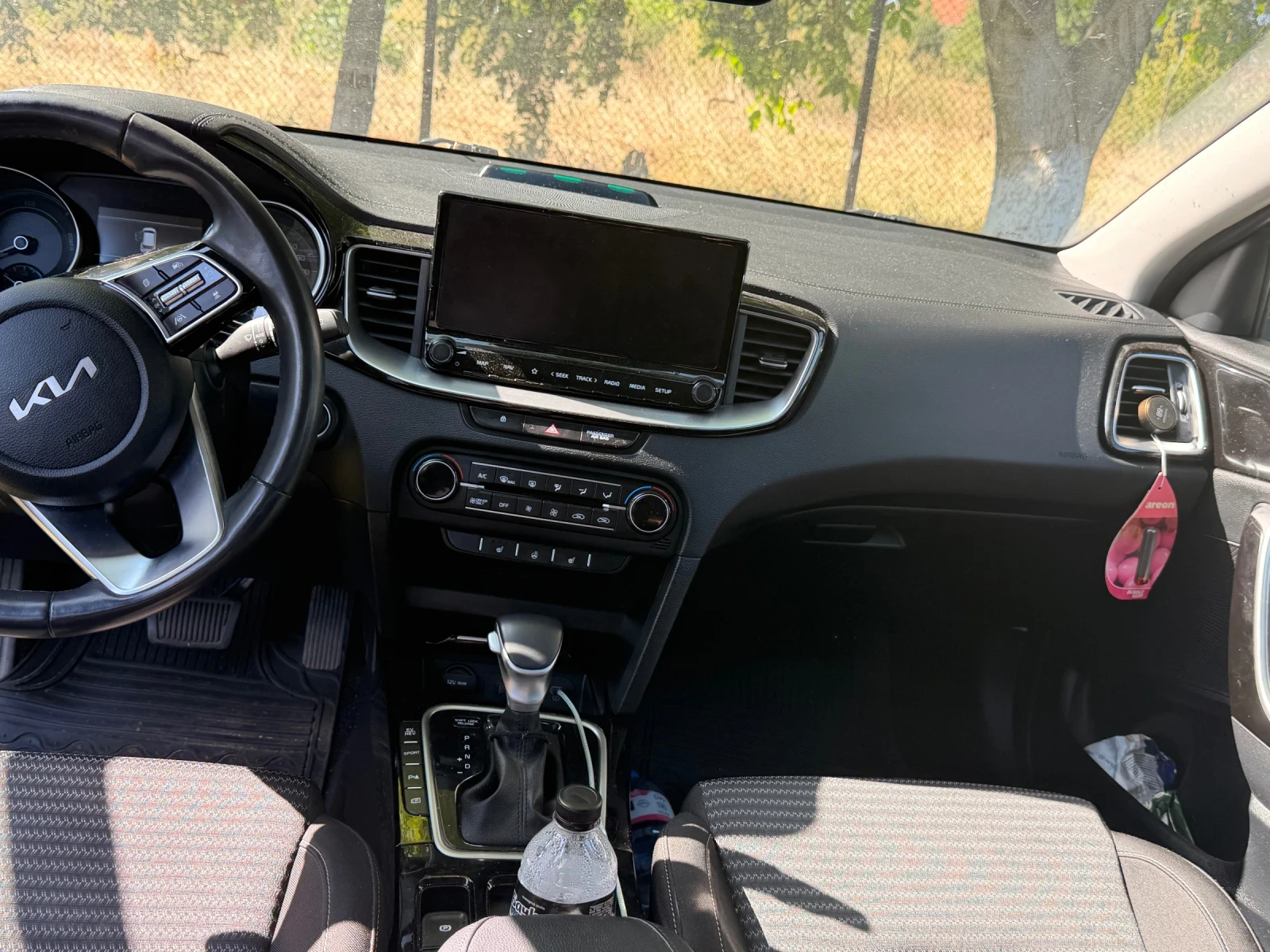Kia Ceed GDI Plug-in Hybrid 141 к.с., снимка 15 - Автомобили и джипове - 55636597