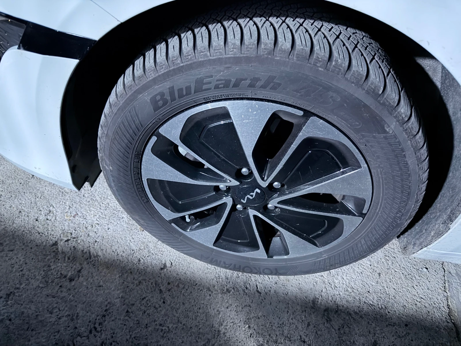 Kia Ceed GDI Plug-in Hybrid 141 к.с., снимка 2 - Автомобили и джипове - 55636597