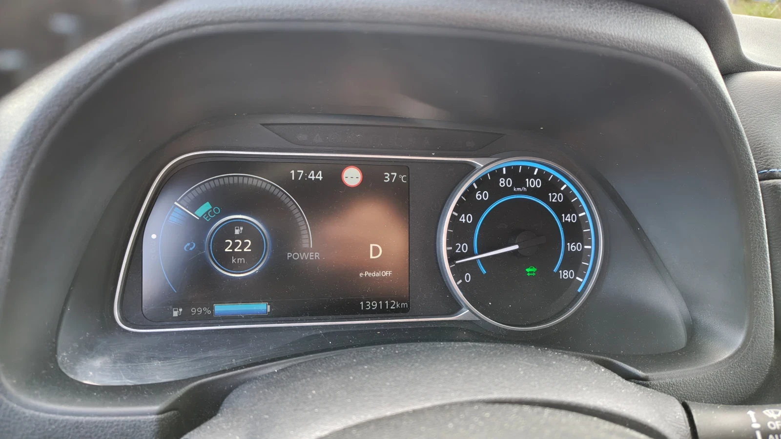 Nissan Leaf  40 kWh, снимка 9 - Автомобили и джипове - 55668709