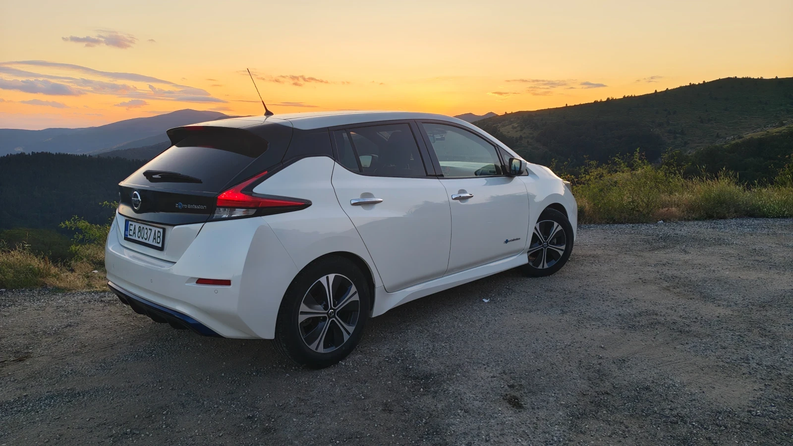 Nissan Leaf  40 kWh