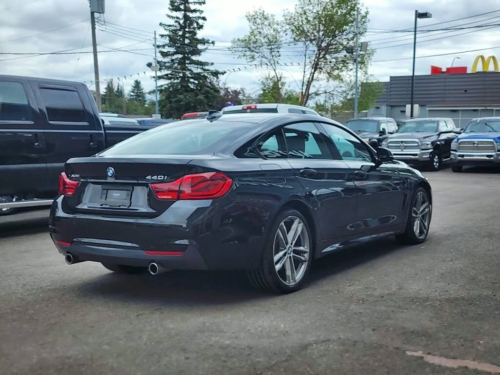 BMW 440 xDrive/M pack/ Harman/ HUD/ Lane assist/          , снимка 7 - Автомобили и джипове - 56085072