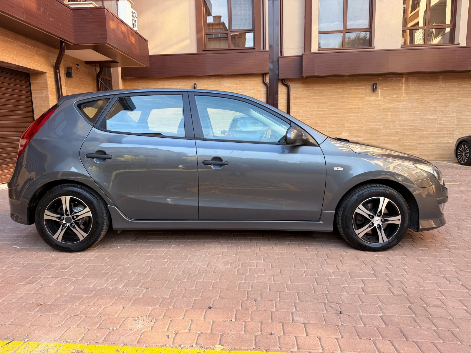 Hyundai I30, снимка 3 - Автомобили и джипове - 56383182