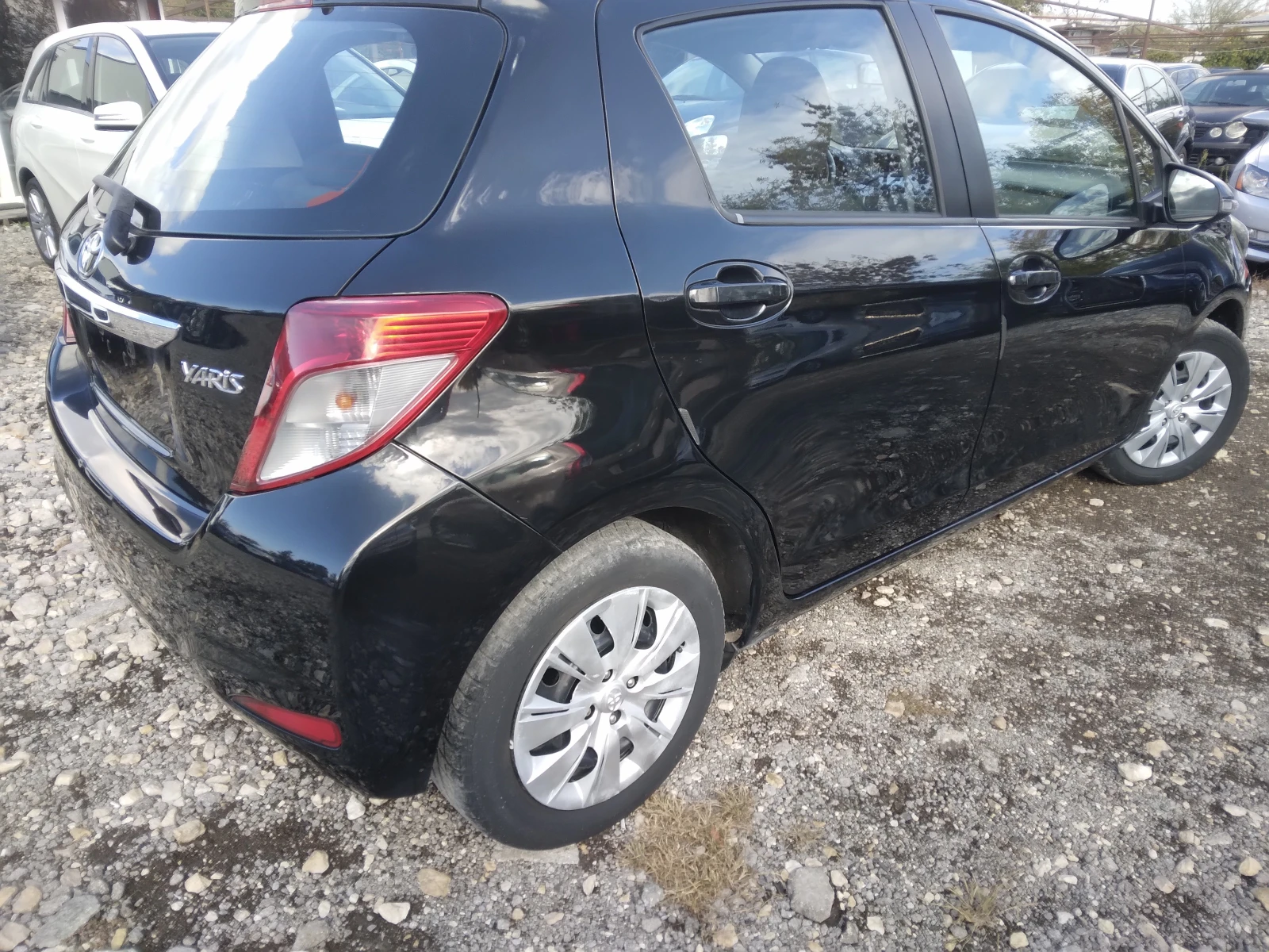 Toyota Yaris, снимка 2 - Автомобили и джипове - 56614975