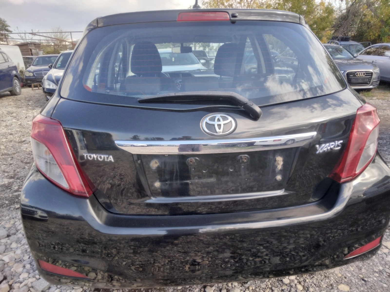 Toyota Yaris, снимка 7 - Автомобили и джипове - 56614975