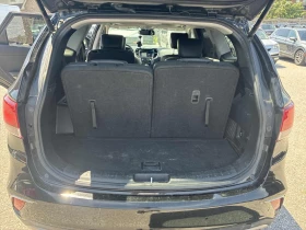 Hyundai Santa fe XL 3.3* Обдух* Камера* Пано* 6 местна* Подгреви, снимка 12