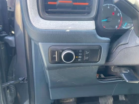 Ford Maverick XLT, CLEAN CARFAX, AWD, BACK UP CAMERA!, снимка 12
