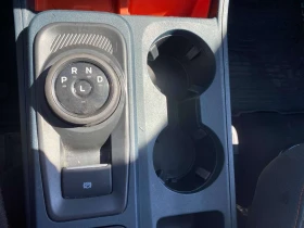 Ford Maverick XLT, CLEAN CARFAX, AWD, BACK UP CAMERA!, снимка 16