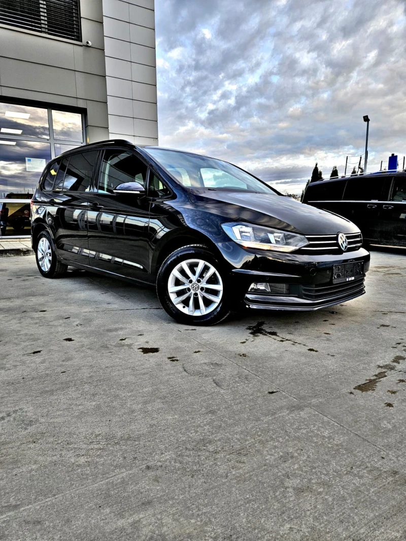 VW Touran, снимка 2 - Автомобили и джипове - 48296325